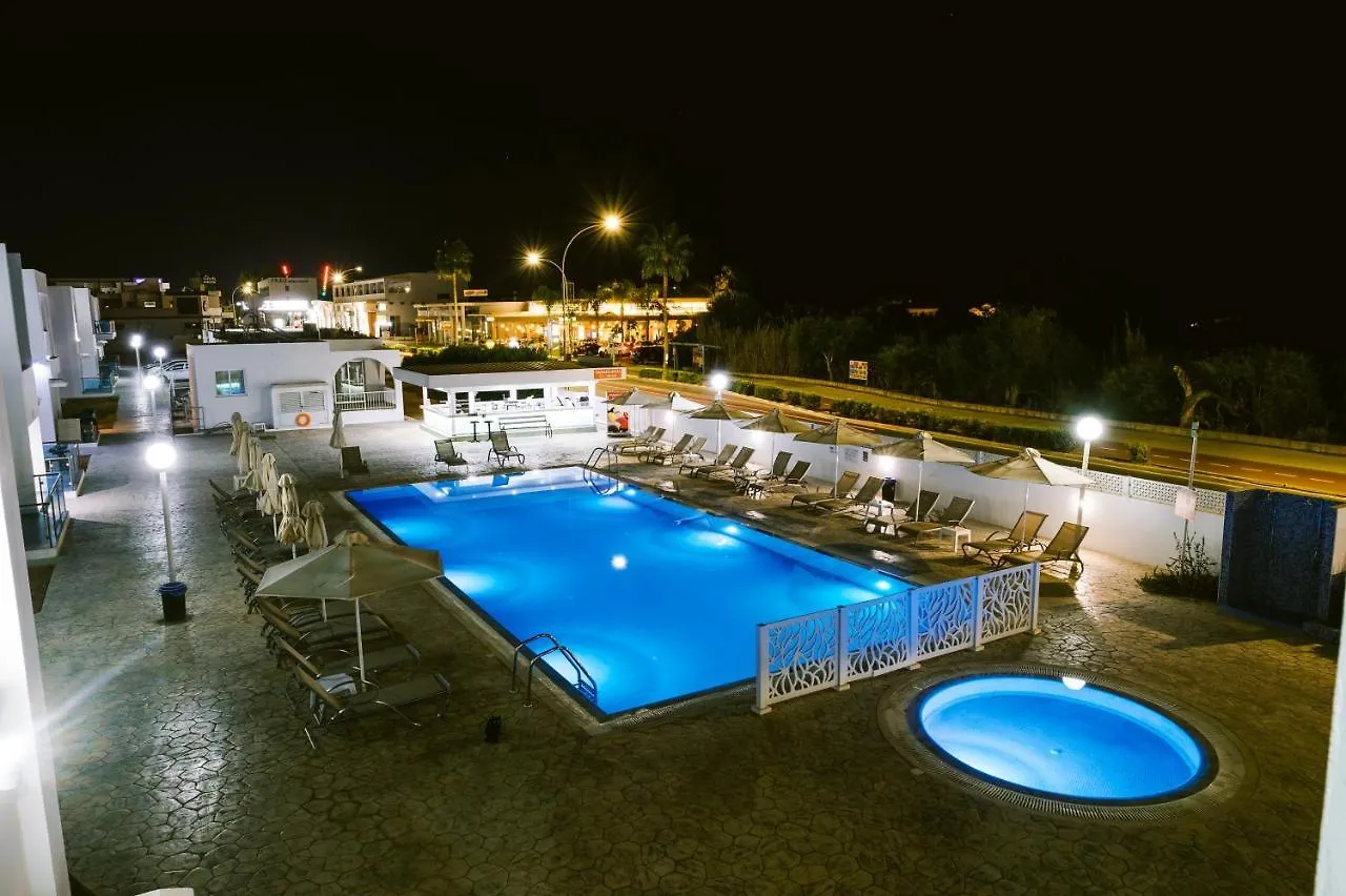 Kaos Hotel Apartments Айя-Напа Апарт-отель