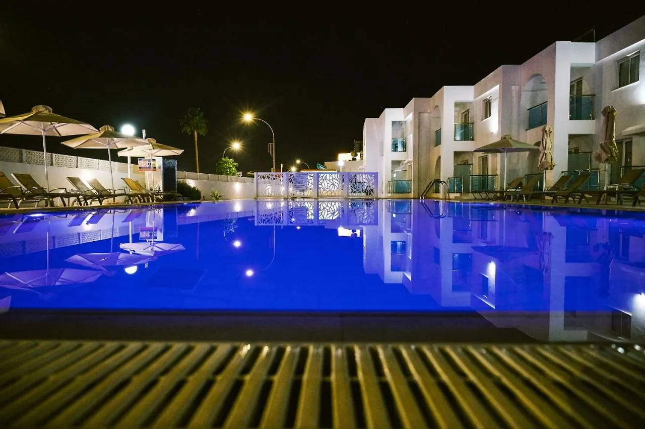 Kaos Hotel Apartments location